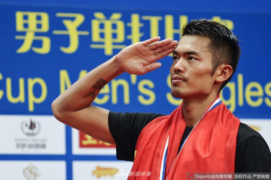 林丹官宣退役 回顾“超级丹”赛场内外精彩瞬间