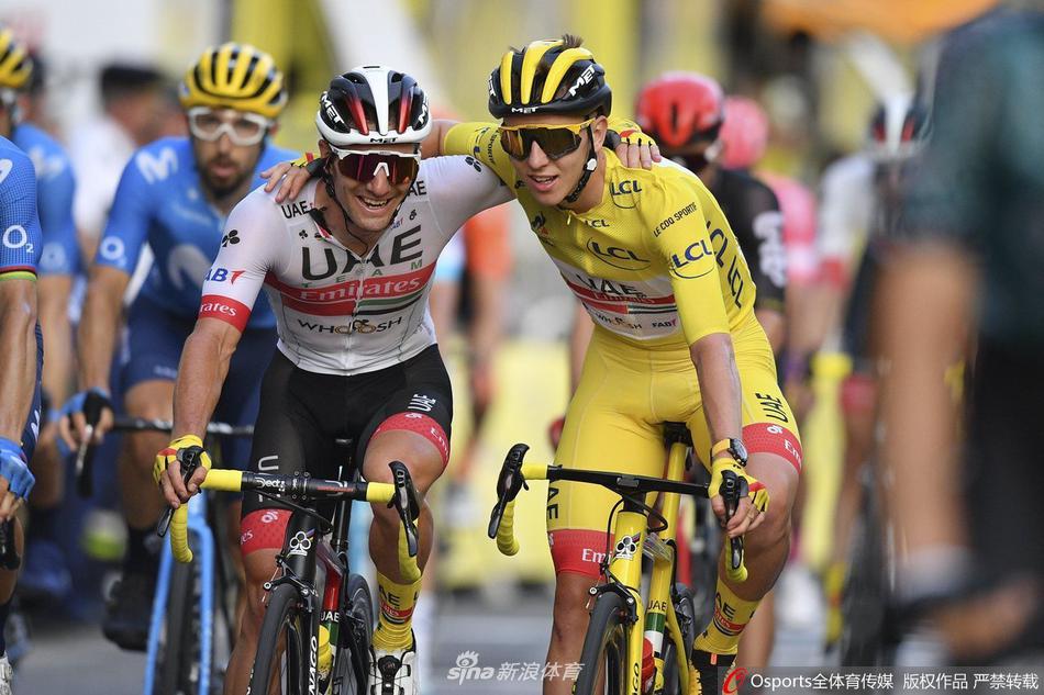 波加查获得环法总冠军