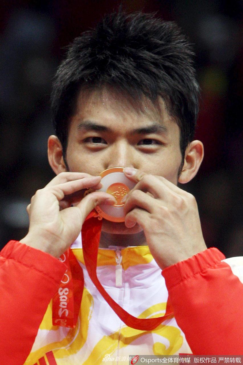 林丹官宣退役 回顾“超级丹”赛场内外精彩瞬间