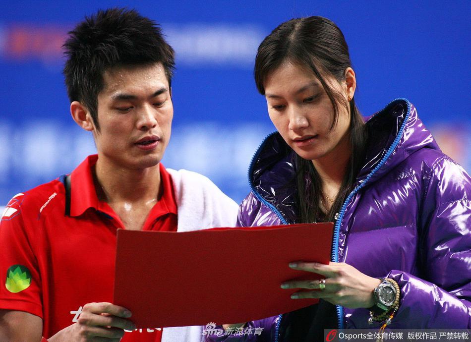 林丹官宣退役 回顾“超级丹”赛场内外精彩瞬间