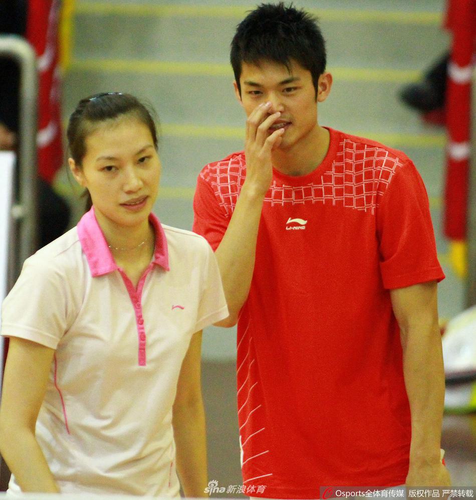 林丹官宣退役 回顾“超级丹”赛场内外精彩瞬间