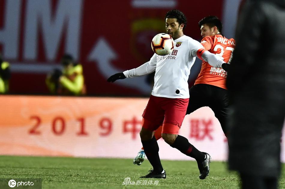[中超]北京人和1-1上海上港
