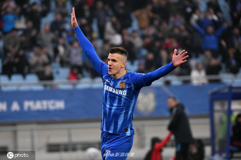 [中超]江苏苏宁2-0天津天海