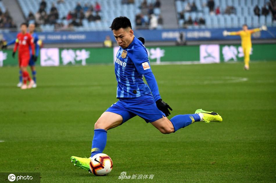 [中超]江苏苏宁2-0天津天海