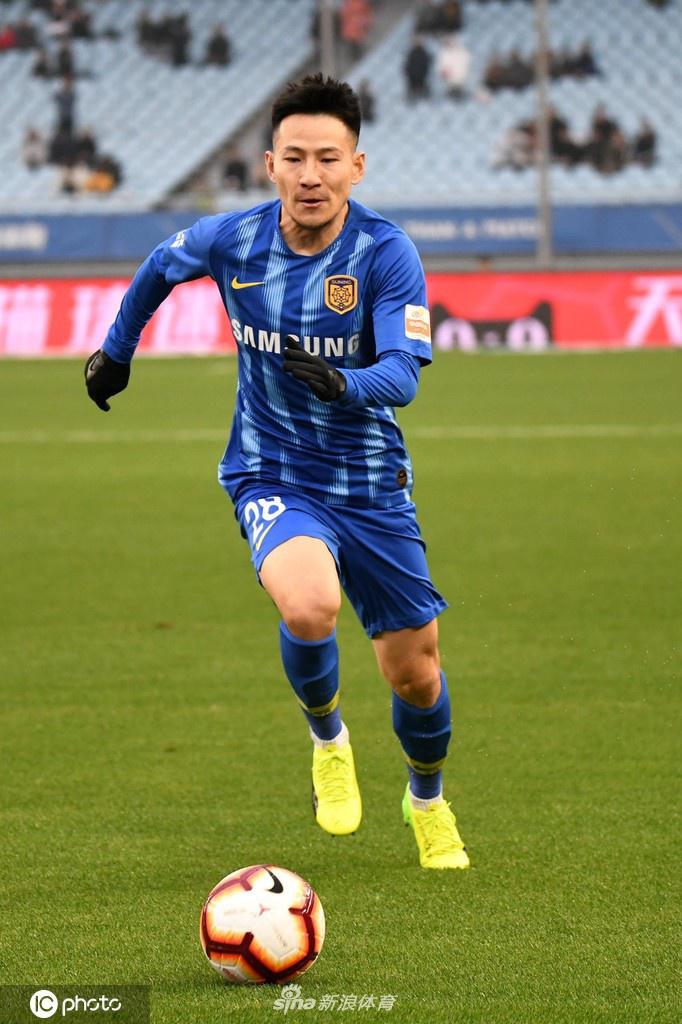 [中超]江苏苏宁2-0天津天海