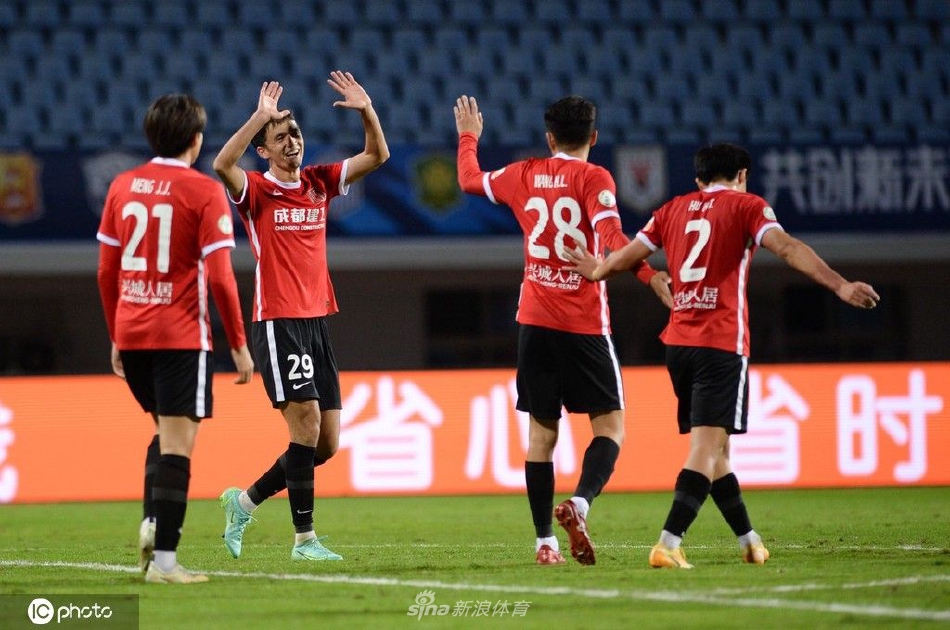 [中超]成都蓉城6-0河北队