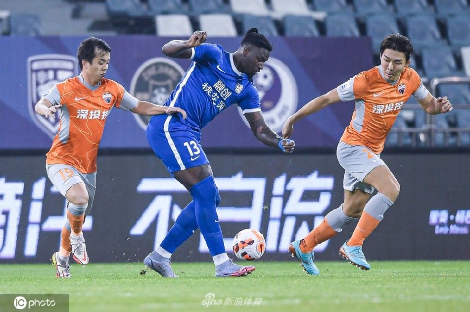 [中超]深圳队0-4武汉三镇