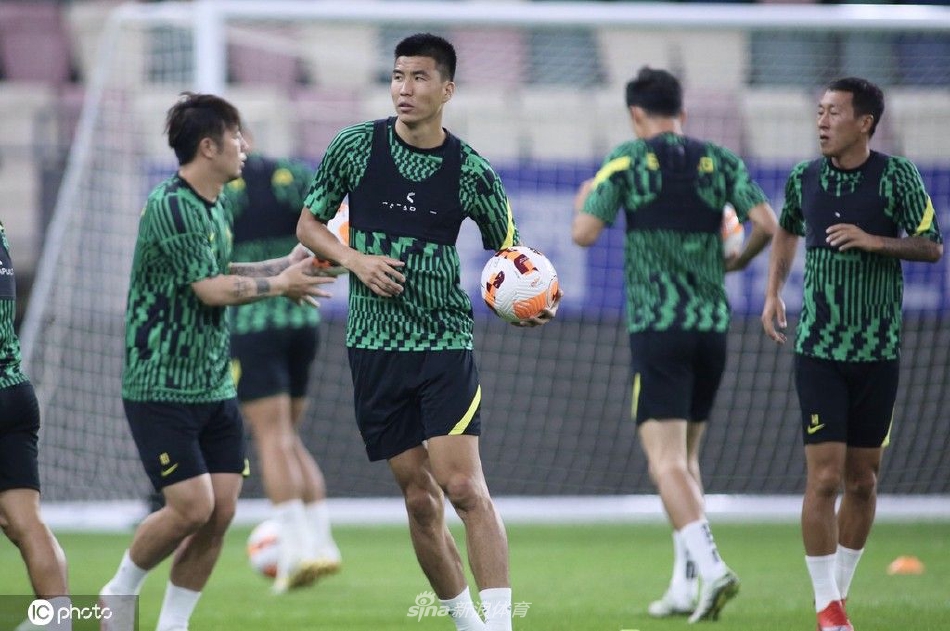 北京国安队备战训练