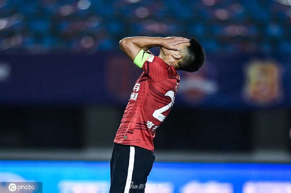 [中超联赛]长春亚泰1-2武汉三镇