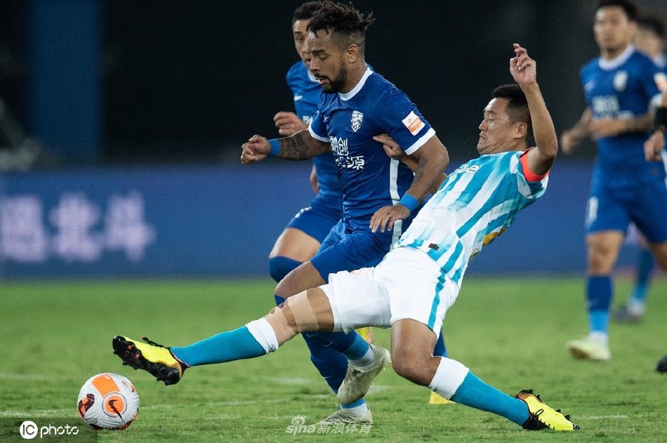 [中超]武汉三镇4-1广州城