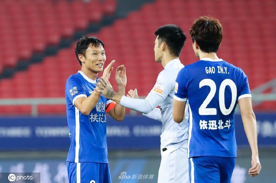 [中超]武汉三镇4-1广州城