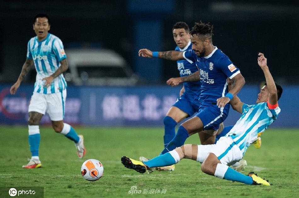 [中超]武汉三镇4-1广州城