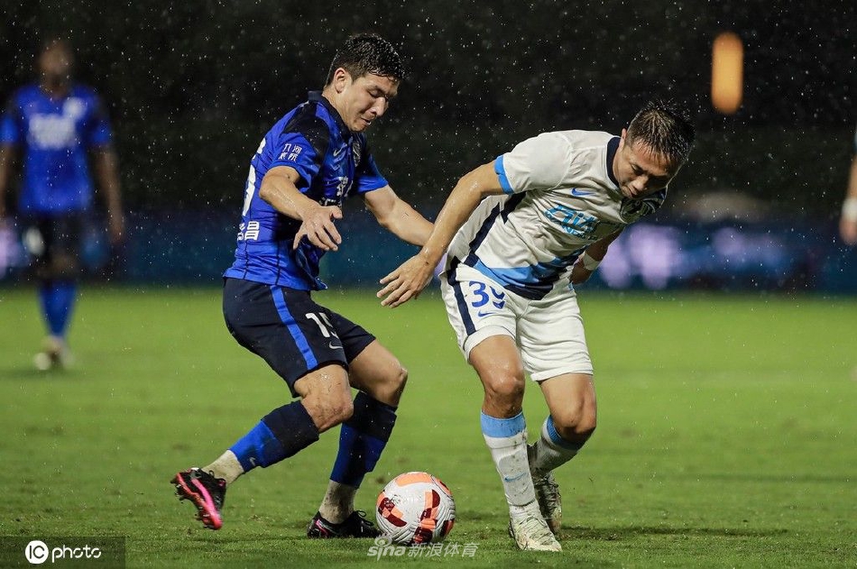 [中超]沧州雄狮1-1大连人