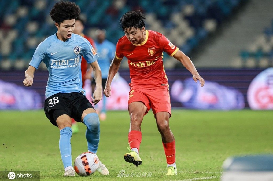 [中超]河北队1-4大连人