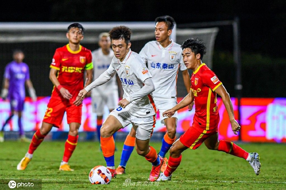 [中超联赛]河北队0-7山东泰山