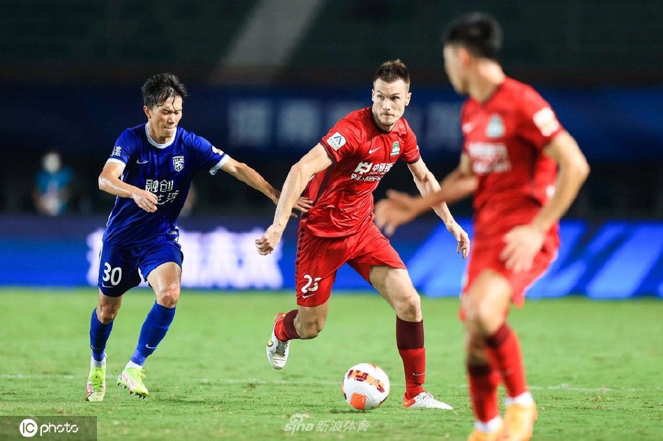 [中超联赛]河南嵩山龙门0-3武汉三镇