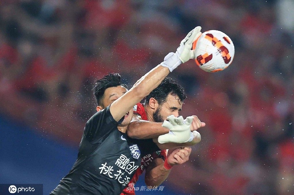 [中超联赛]河南嵩山龙门0-3武汉三镇