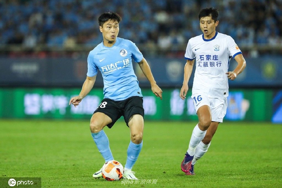 [中超联赛]大连人2-0沧州雄狮