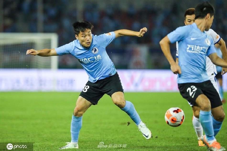 [中超联赛]大连人2-0沧州雄狮