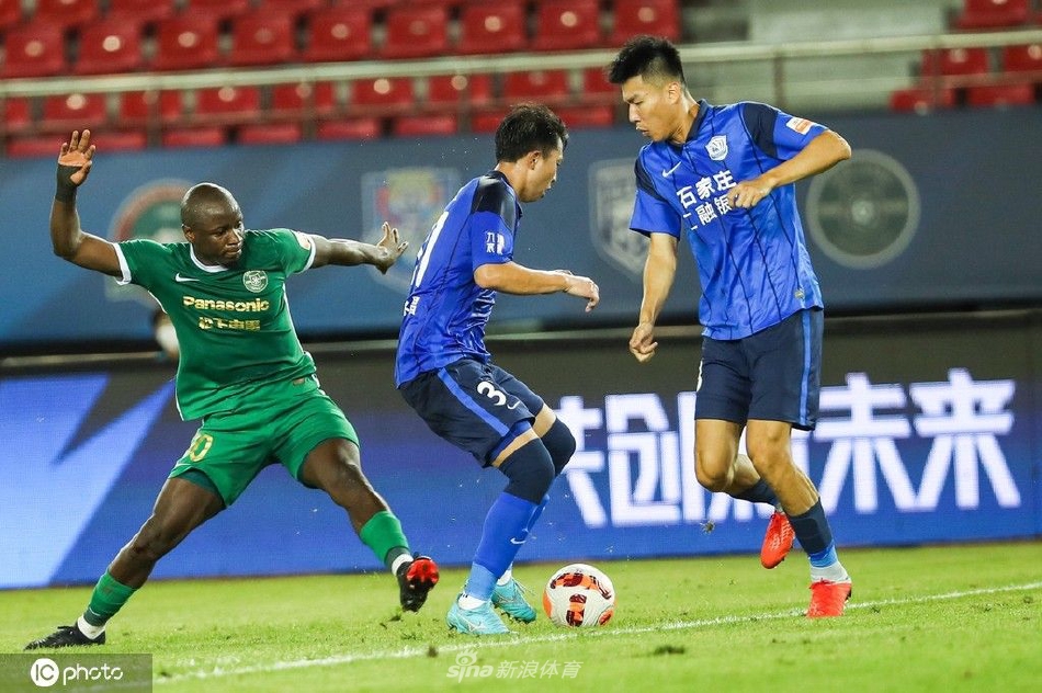 [中超联赛]沧州雄狮1-1浙江队