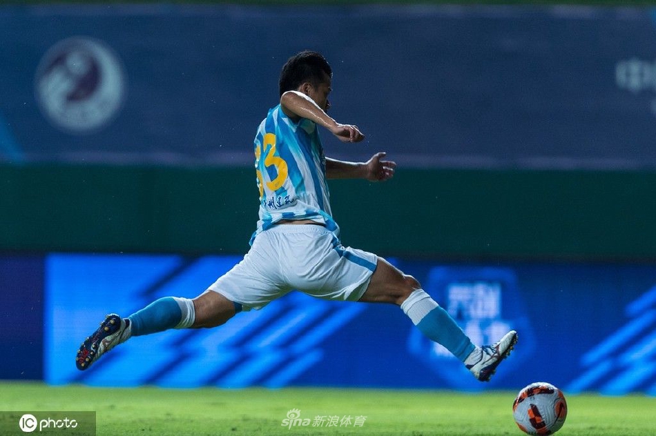 [中超联赛]广州城1-2成都蓉城