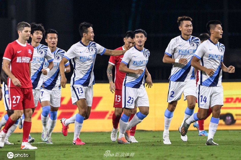 [中超联赛]梅州客家4-2大连人