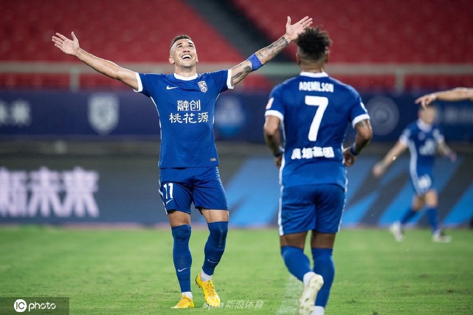 [中超联赛]武汉三镇5-1深圳队