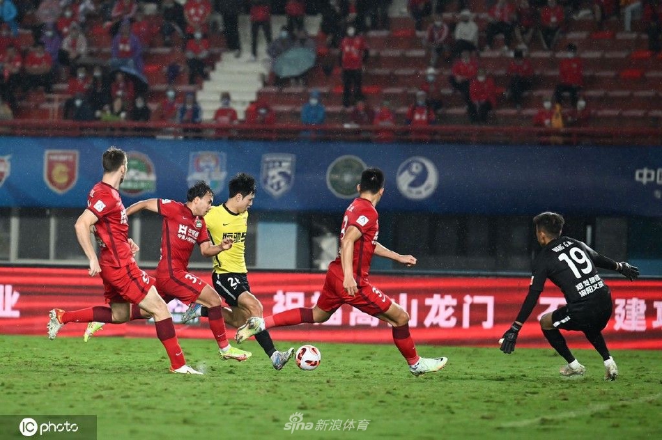 [中超联赛]河南嵩山龙门2-1广州队