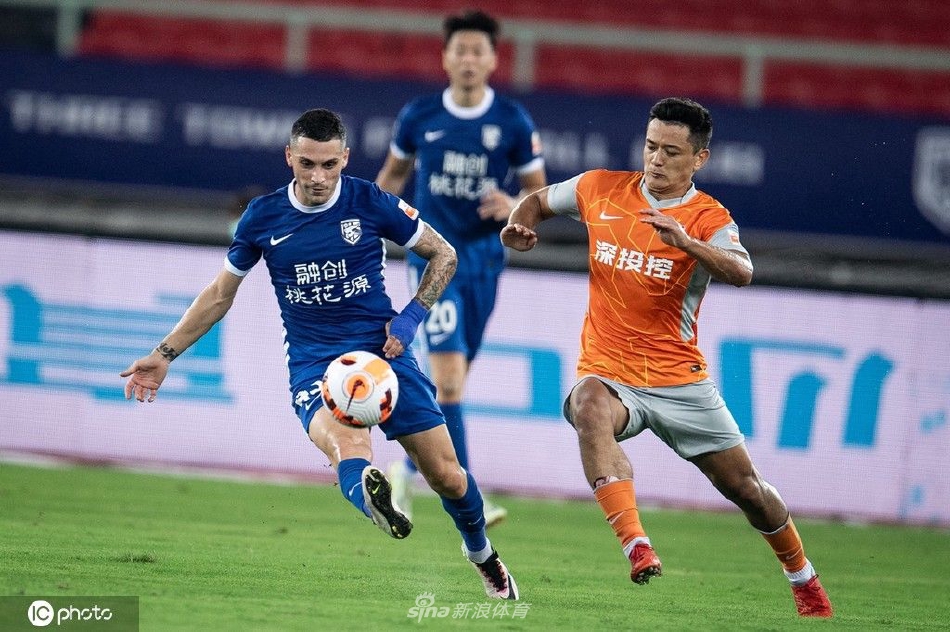 [中超联赛]武汉三镇5-1深圳队