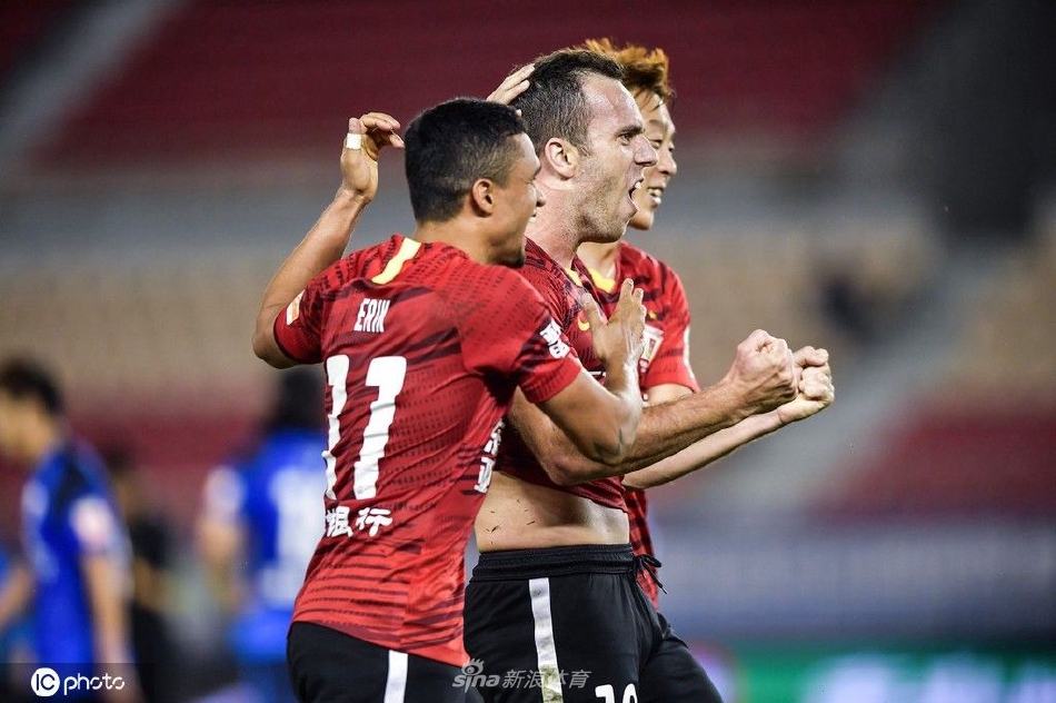 [中超联赛]沧州雄狮1-2长春亚泰