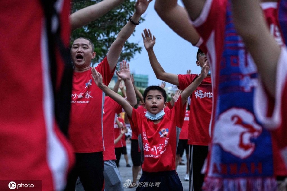 [中超联赛]梅州客家4-2大连人