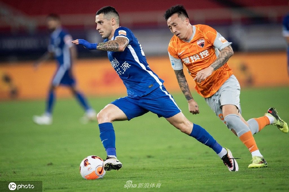 [中超联赛]武汉三镇5-1深圳队