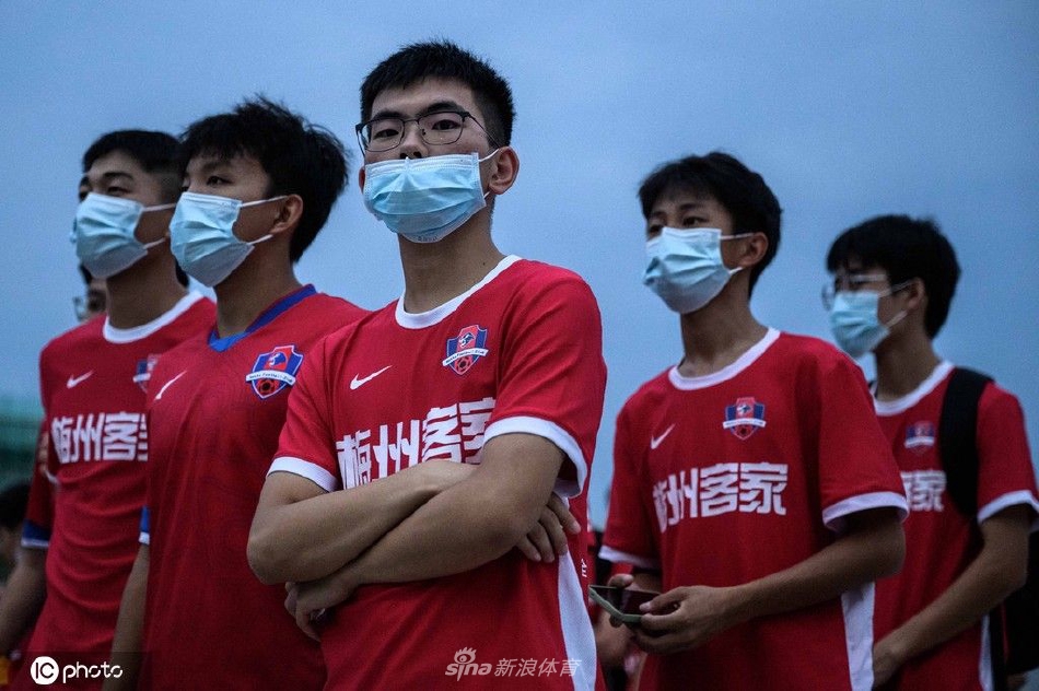 [中超联赛]梅州客家4-2大连人