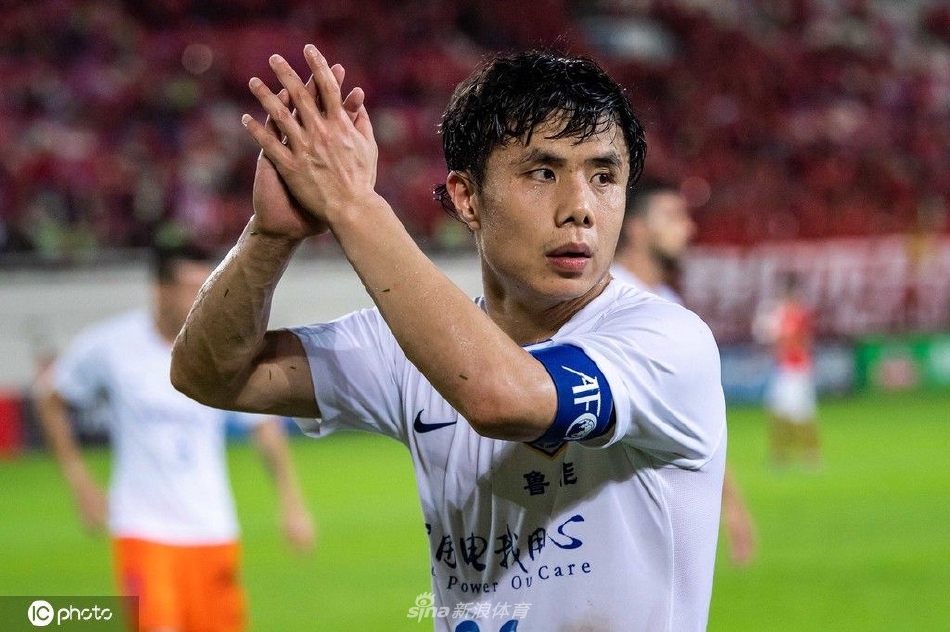 蒿俊闵或将加盟广州队