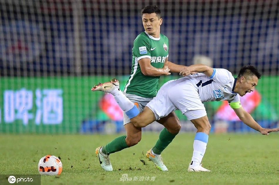 [中超联赛]大连人5-1深圳队