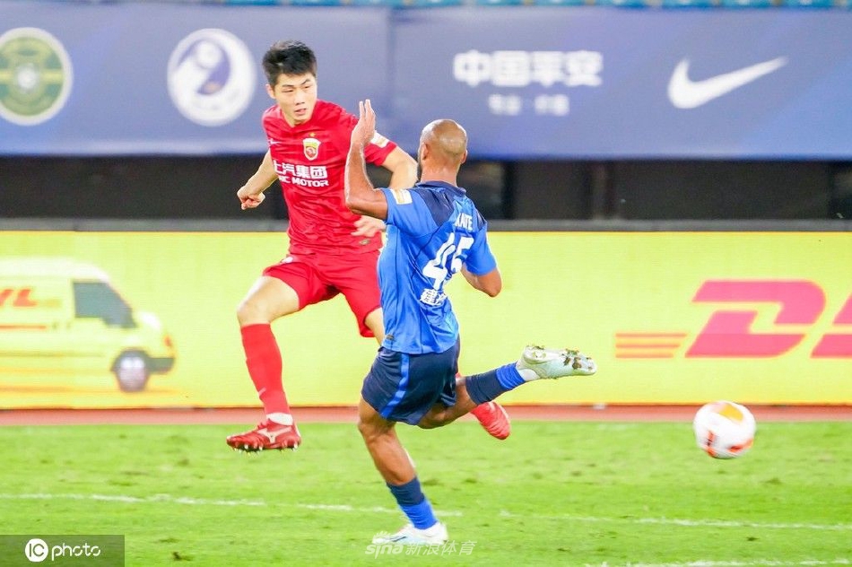 [中超联赛]沧州雄狮0-0上海海港