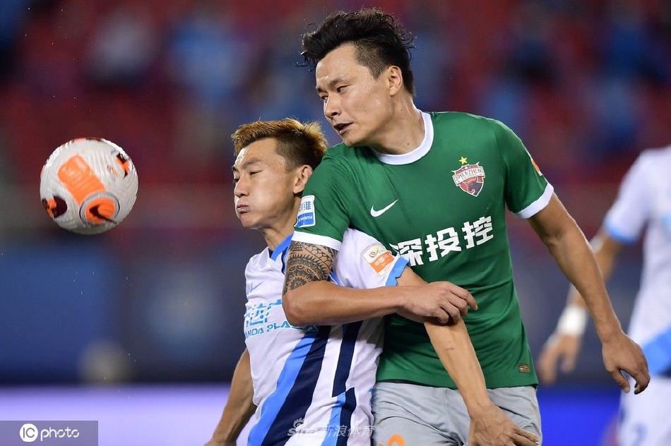 [中超联赛]大连人5-1深圳队