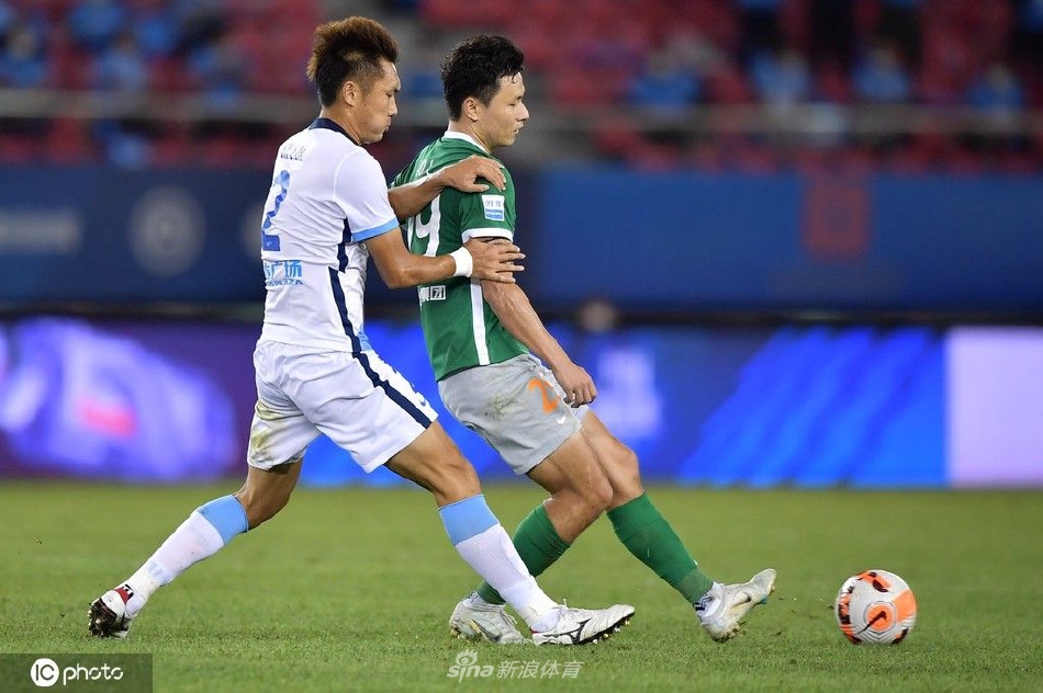 [中超联赛]大连人5-1深圳队