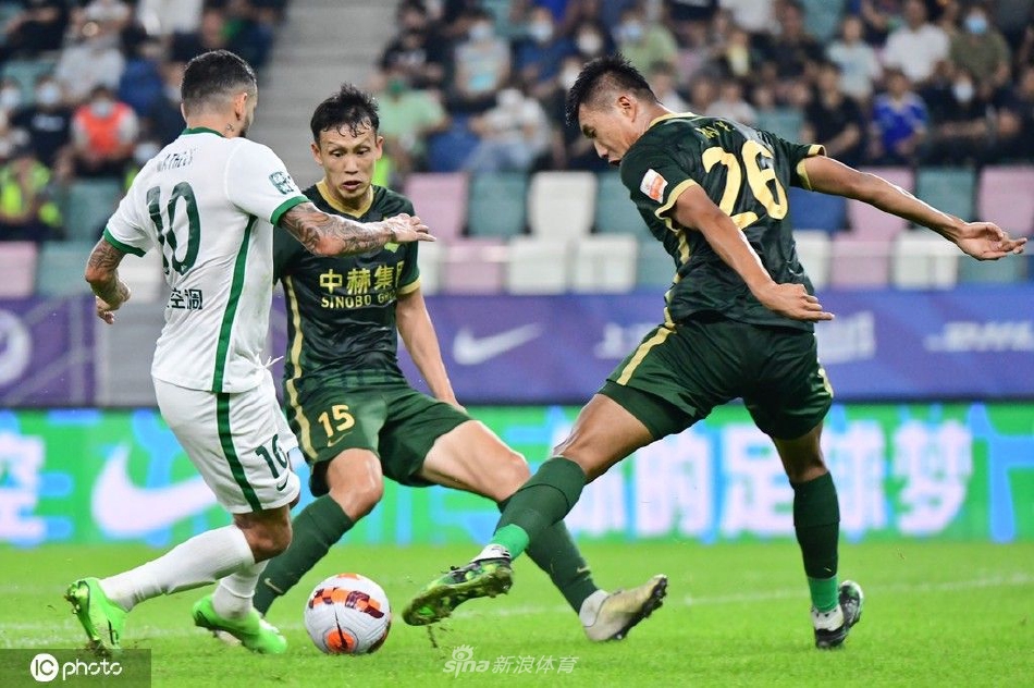 [中超联赛]北京国安2-2浙江队