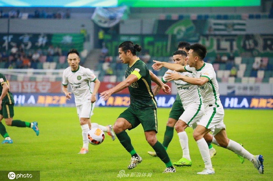 [中超联赛]北京国安2-2浙江队
