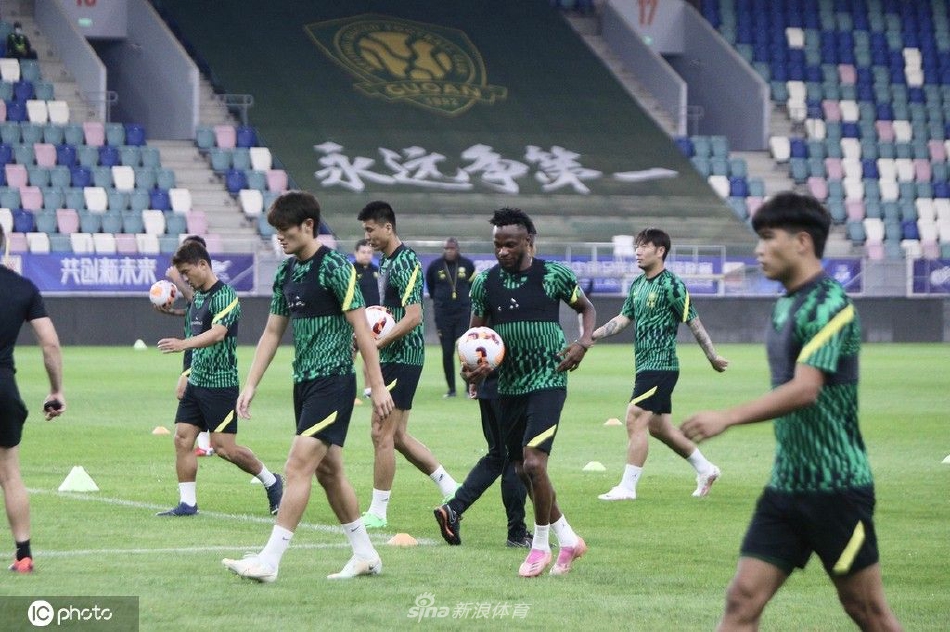 北京国安队备战训练