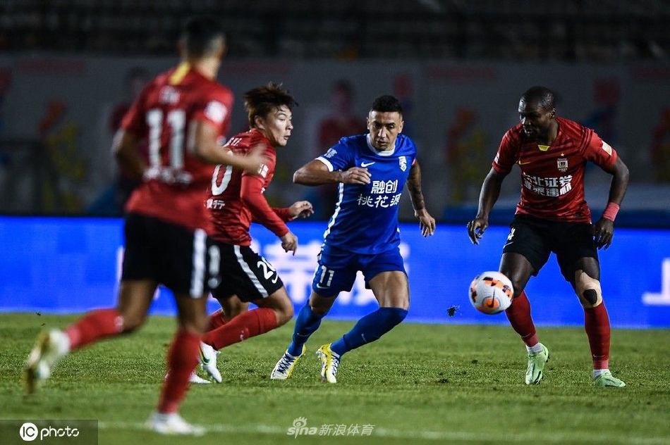 [中超联赛]长春亚泰1-2武汉三镇