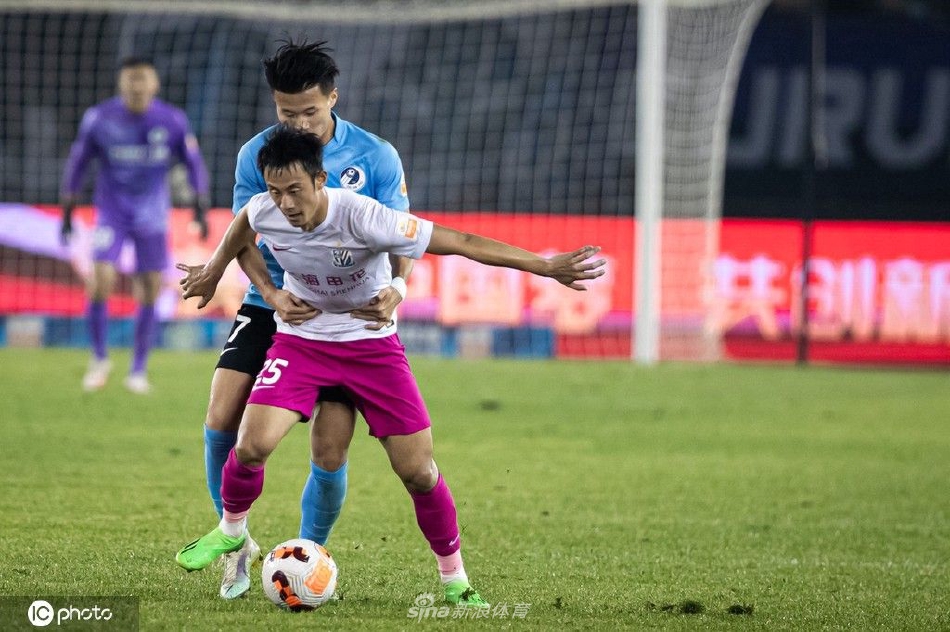 [中超联赛]申花2-1绝杀逆转大连人