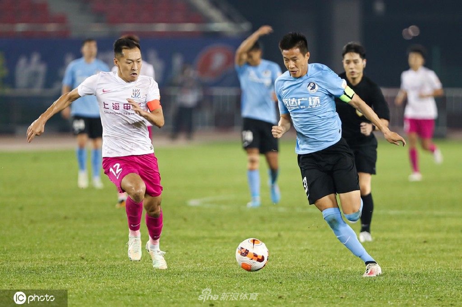 [中超联赛]申花2-1绝杀逆转大连人