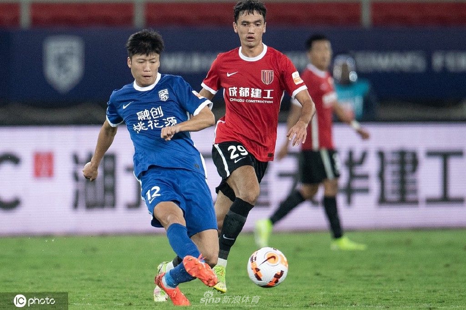 [中超]武汉三镇0-1成都蓉城