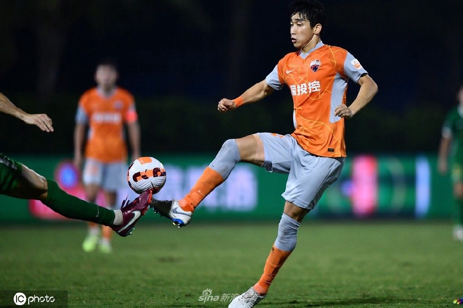 [中超]浙江队0-2深圳队