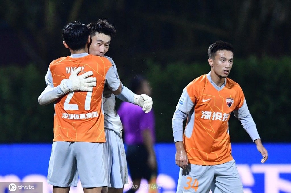 [中超]浙江队0-2深圳队
