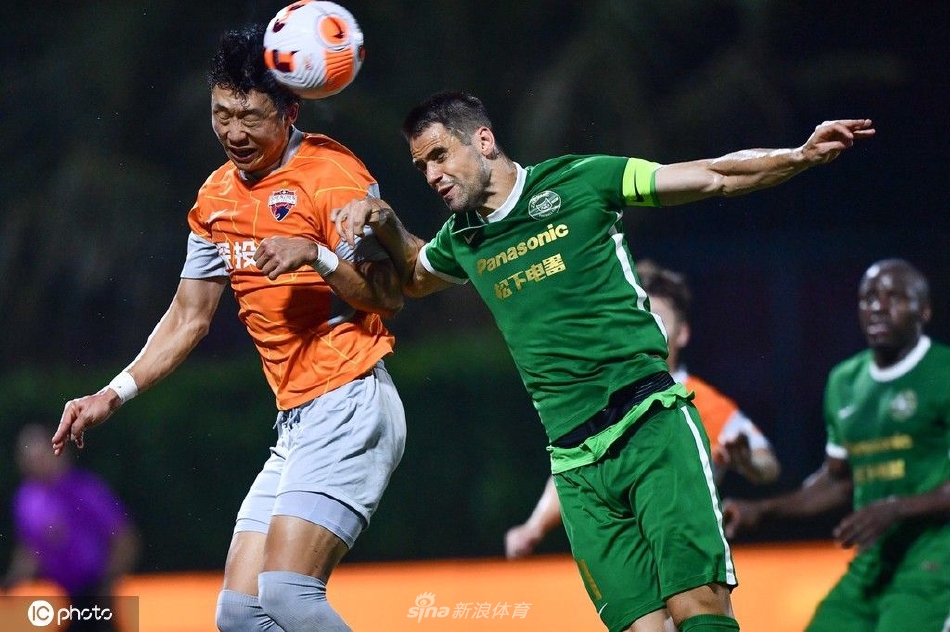 [中超]浙江队0-2深圳队