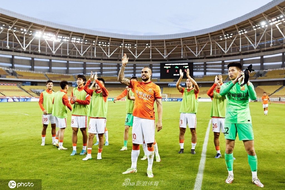 [中超]武汉长江2-1广州城