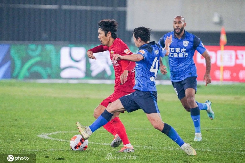 [中超]上海海港2-0沧州雄狮